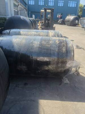 گلگیرهای پر شده از فوم پلی اورتان و فوم لاستیکی که برای جلوگیری از برخورد و افزایش حفاظت در برابر ضربه طراحی شده اند