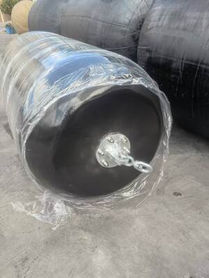 گلگیرهای پرشده با فوم با دوره 24 ماهه، D3.0m X L5.0m، انحراف 60 درصد، راه حل محافظت از اسکله دریایی با دوام