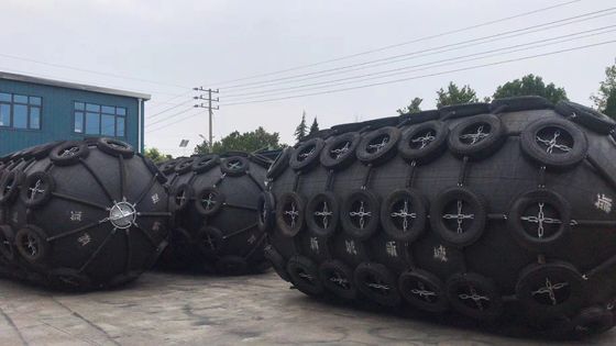 لاستیک ماندگار سیاه یوکوهاما برای حفاظت از کشتی های دریایی